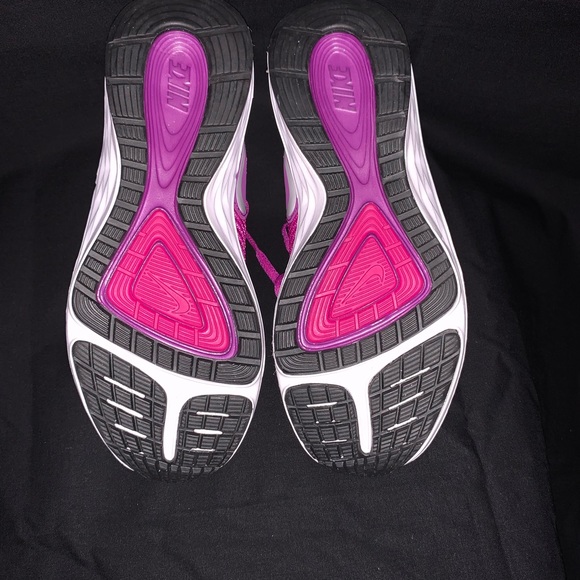 Nike Women’s Dual Fusion - Picture 5 of 5